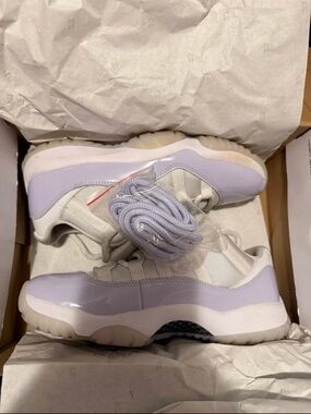 Jordan 11 Low White Lavender